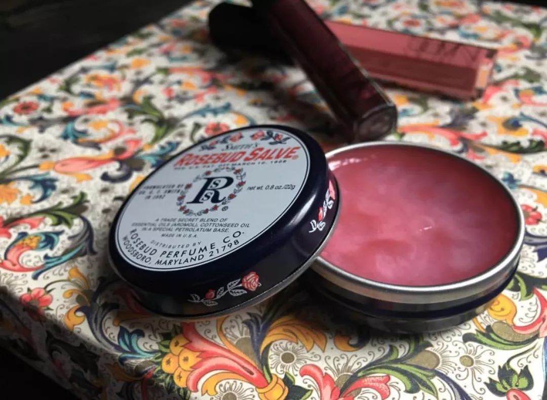 起皮唇部专用润唇膏,润唇膏唇干裂专用