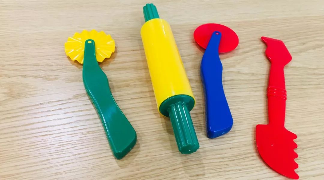 彩泥豌豆宝宝,大米彩泥作品