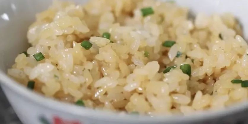 香气扑鼻的猪油拌饭,滋味拌饭