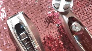 夏天被粉红色泡泡承包，嫁给爱情的女孩脸上都挂着糖霜