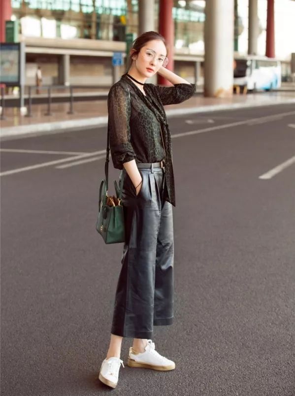 明星都爱Ta的眼镜，但其实Ta是个时装品牌