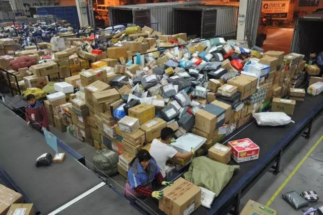 2019最新“上海办事通讯录+政务电话大全”！一定用得上，值得你收藏！