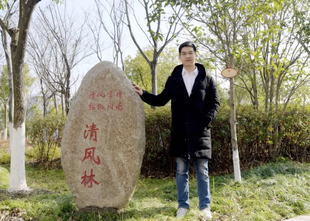 正规军团队突围,正规部队的故事