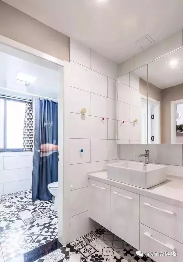 卧室门正对洗手间门怎么化解,卧室门正对厕所门五帝铜钱怎么挂