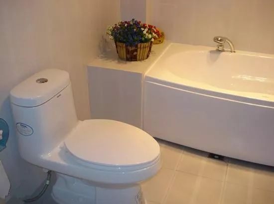 床单沾到姨妈怎么擦掉,大姨妈弄到床单上怎么快速去除