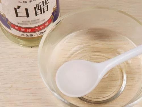 床单沾到姨妈怎么擦掉,大姨妈弄到床单上怎么快速去除