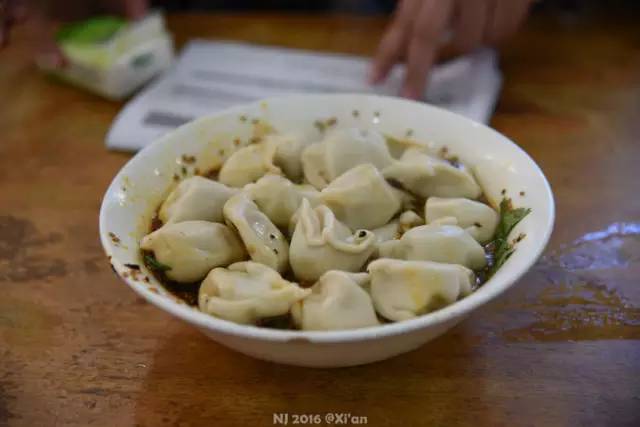 西安吃肉夹馍哪里最便宜,西安肉夹馍成都