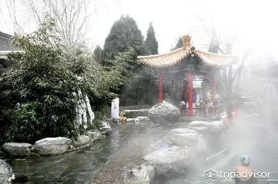 中国哪些温泉度假胜地,中国10大温泉