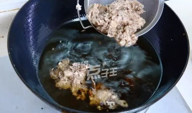 油炸过的油怎么弄才能继续使用,炸过的油怎么快速回清