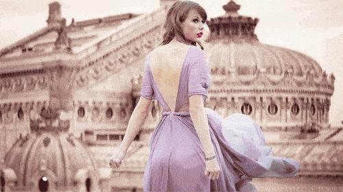 鼻头痘痘爆浆,鼻头痘痘挤出来的白色物质是什么