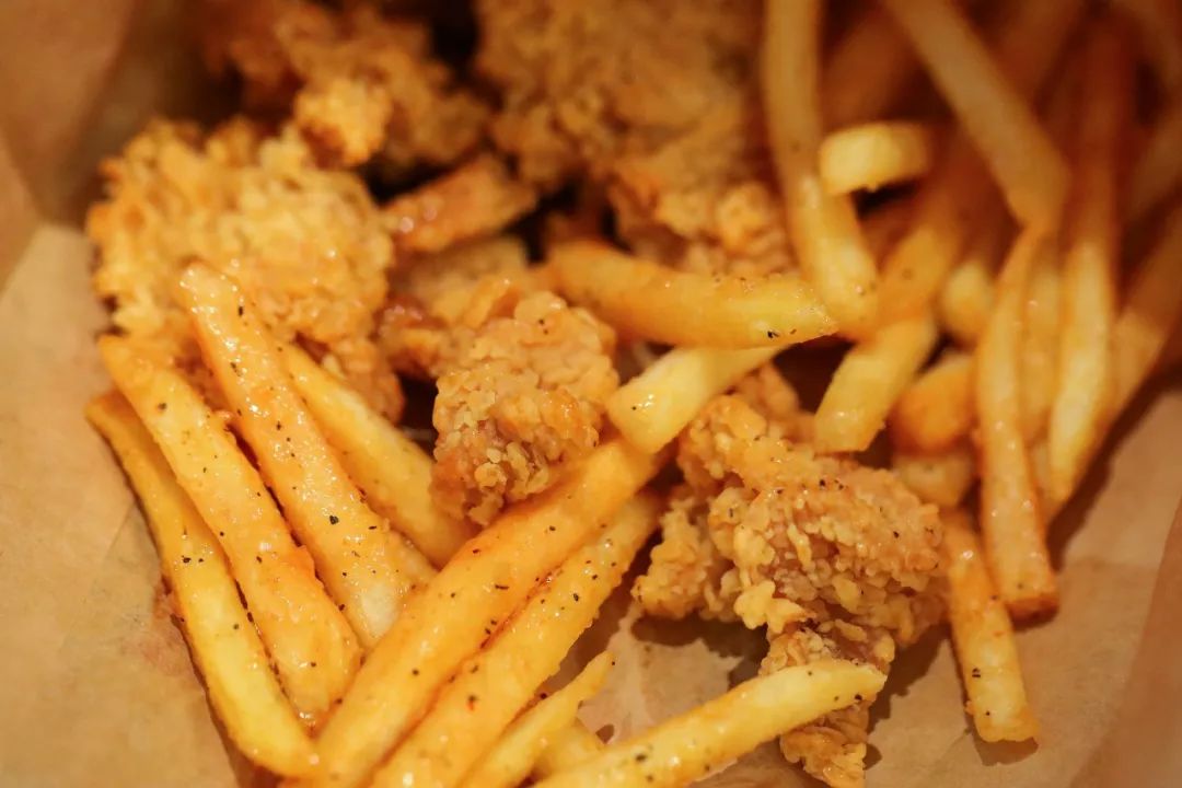 肯德基隐藏100种吃法,肯德基吮指原味鸡的官方吃法