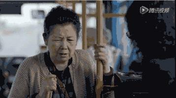 老年人脑子糊涂还能活多久,老人治疗后脑子糊涂了怎么回事