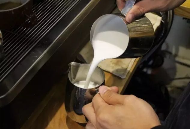 如何判断奶泡是否正常,打奶泡练习