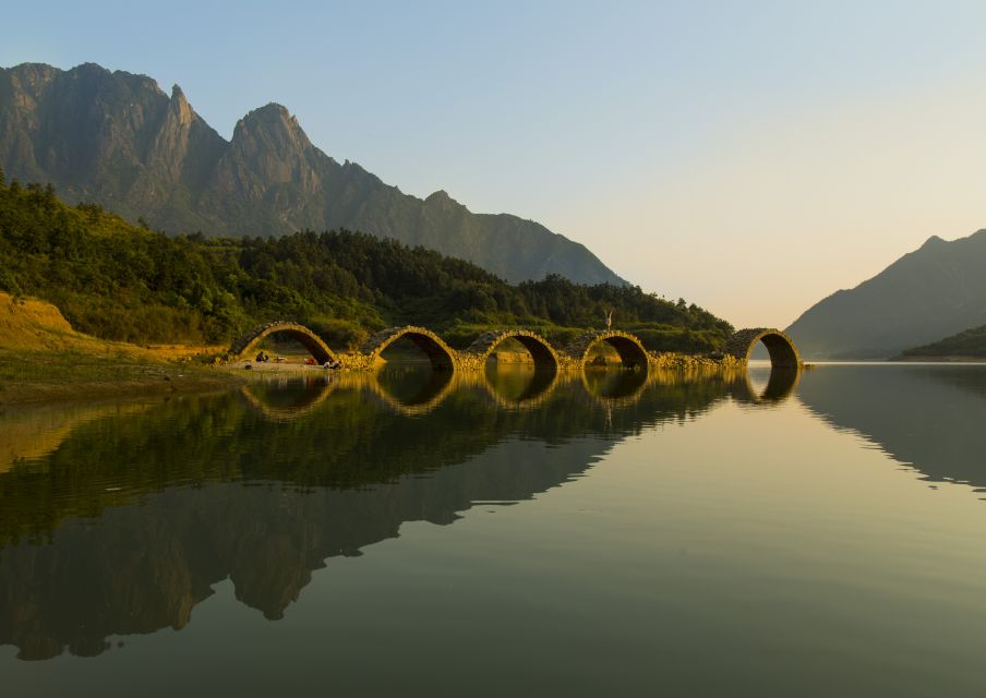 我们走在灵程的路上,走进灵山
