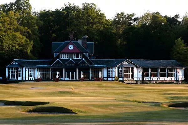 封面扉页目录故事,封面故事大全完整版