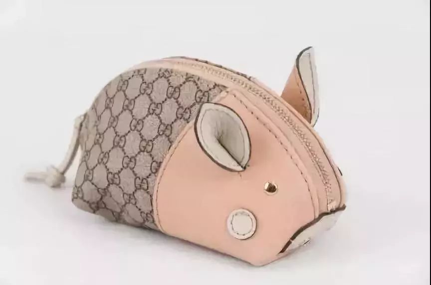 大牌们为了讨好中国消费者，竟然出了这么奇葩的生肖商品