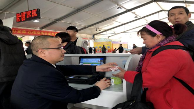 临时身份证坐高铁走人工通道,身份证过期检票走人工通道可以吗