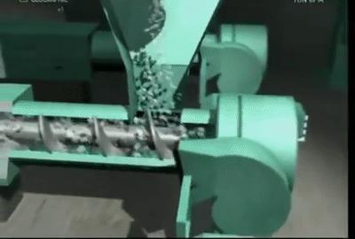 为什么塑料瓶可以卖钱,塑料瓶和塑料袋能做衣服用吗