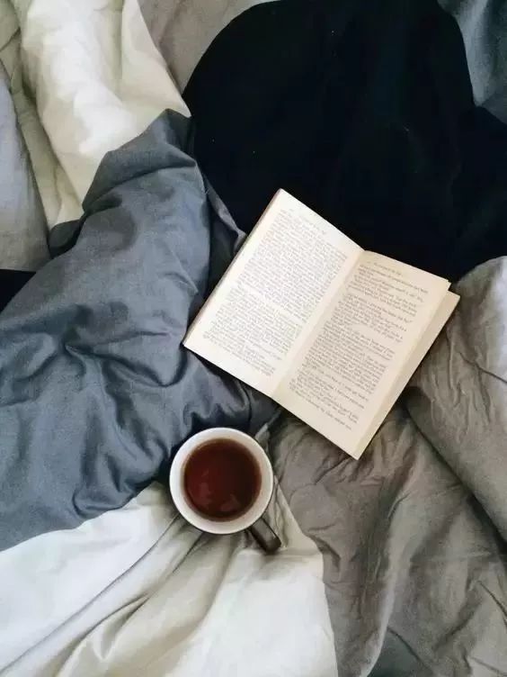 享受宅在家中的惬意时光,周末宅在家里才是最舒服