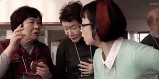 一辈子没结婚，7个单身女人买房同居10年，80岁了还染发、化妆、四处去浪……把老年生活过成了诗