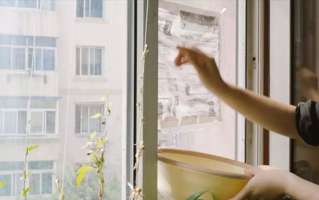 擦锅底老污垢用什么擦得最干净,擦锅底的老污垢用什么擦得最干净