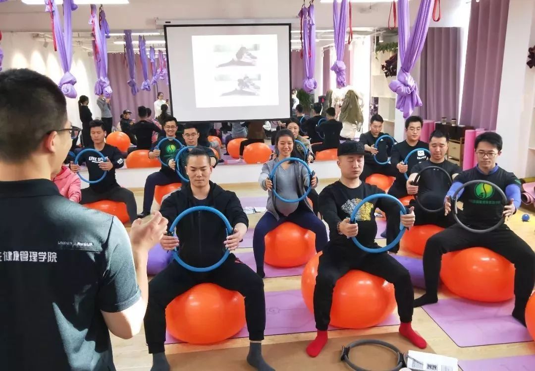 孕产康复训练师,孕产训练师