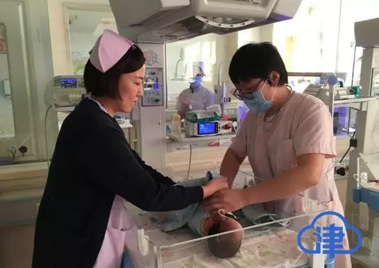 新春走基层儿科医生,新春走基层守护生命医生