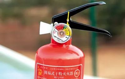 「大年初六」有种爱叫妈妈给装的后备箱，蜀黍也想给你装一个礼物！