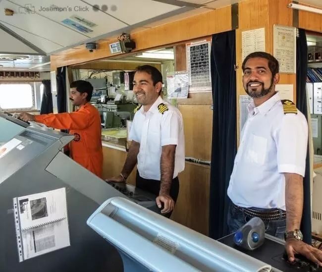 海员实习生苦逼,海员的苦逼的生活