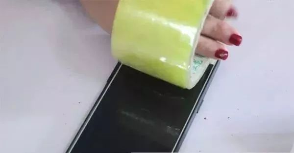 手机屏幕脏了怎么正确清洁,手机屏幕脏了怎么清洗小窍门