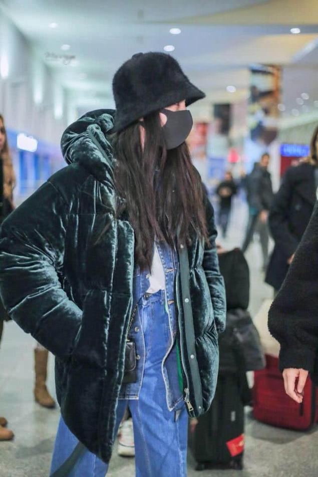 巴黎世家杨幂同款牛仔外套,杨幂牛仔衣服搭配视频