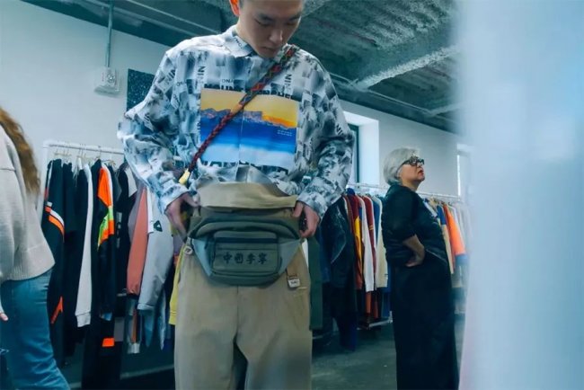 lining李宁2019纽约时装周v8彩色,李宁品牌热潮