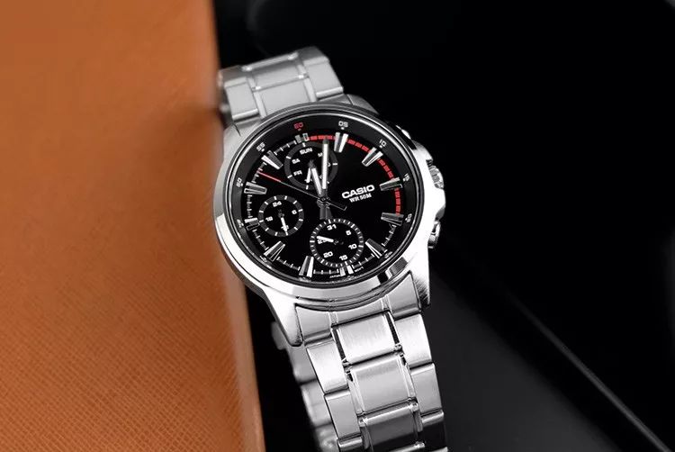 为什么有的几万块钱的表卖几百块,一款刚发布的几百万的表