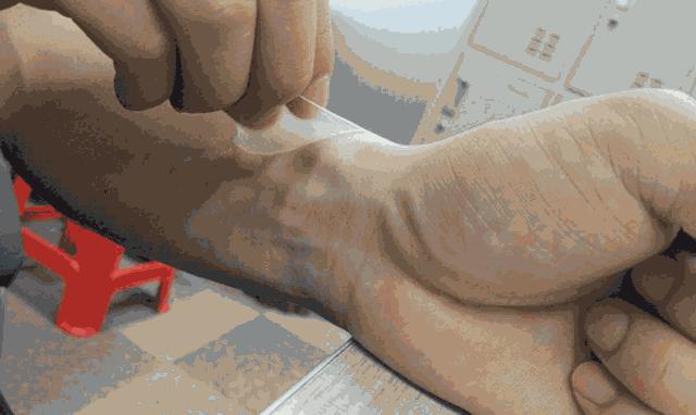 喷雾式防水创可贴,液体创可贴有效果吗