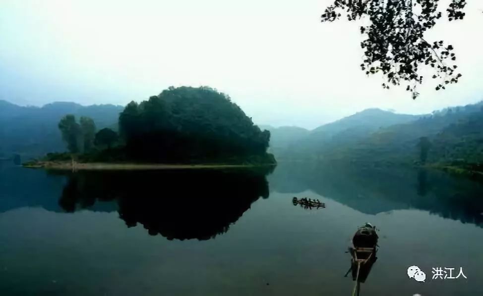 「辣评快递」一声长篙划过巫水的乡愁——品读王一丁先生《半界赋》有感