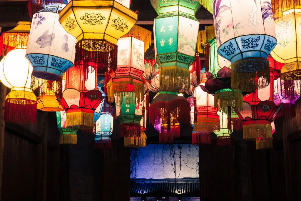 欣赏各地区元宵节的活动,元宵节地区特色活动