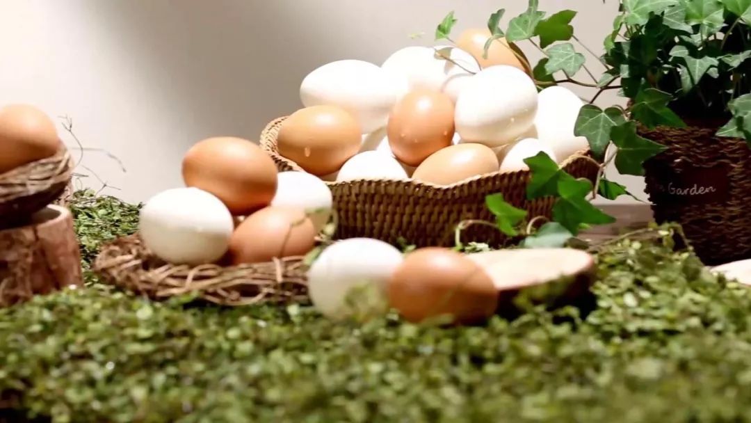 只听说蛋清能除皱，没想到瑞典皇室竟然用它来洗脸，还能去黑头！