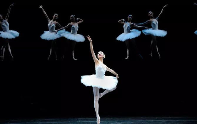 青少年芭蕾舞训练视频,儿童学芭蕾舞的优缺点