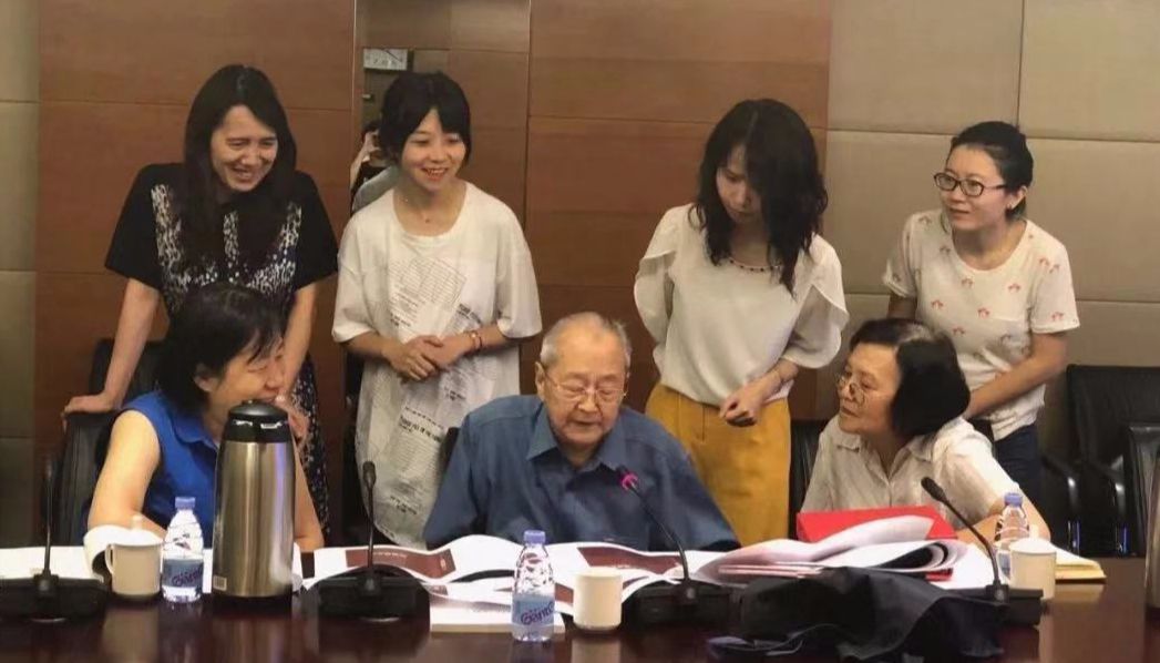 设计者说｜首次出版迄今68年，陆续修订17次的经典药物学著作——《陈新谦新编药物学》