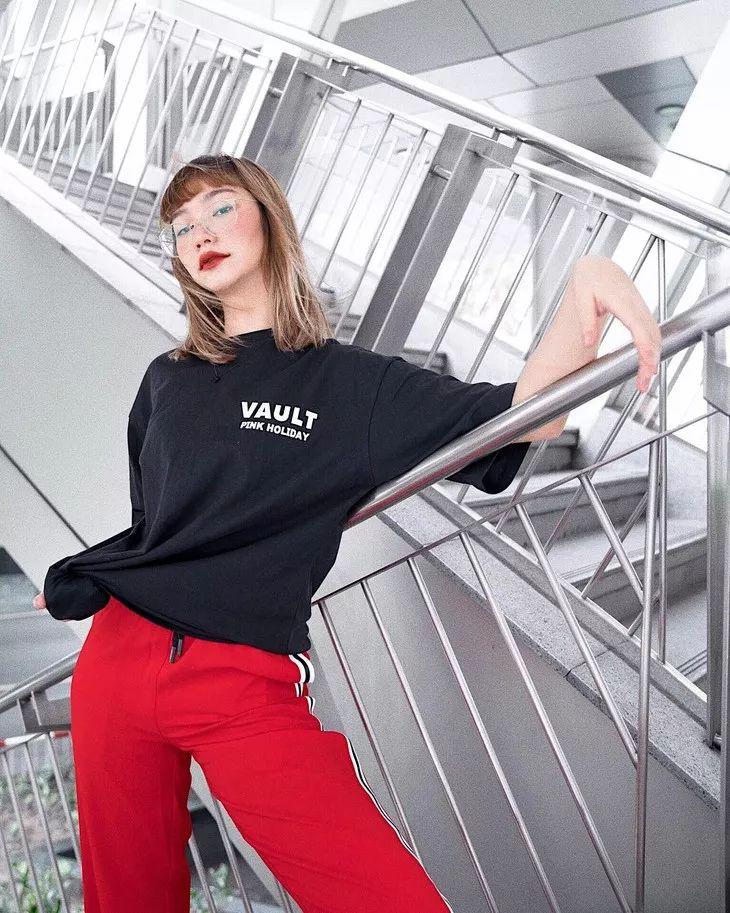 泰国网红眼镜妹,泰国最近很火的眼镜妹