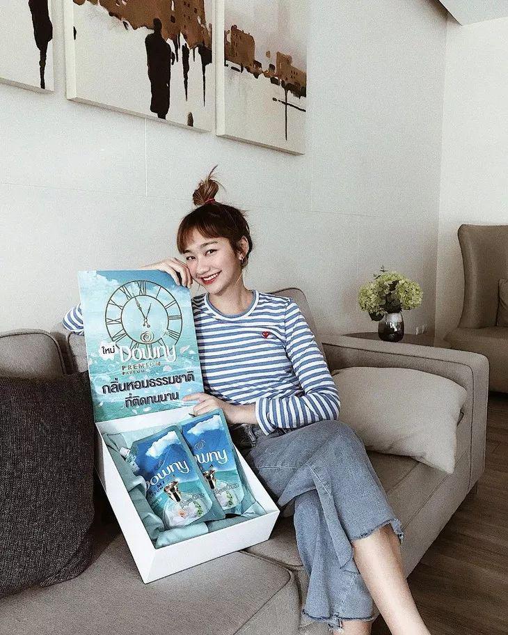 泰国网红眼镜妹,泰国最近很火的眼镜妹