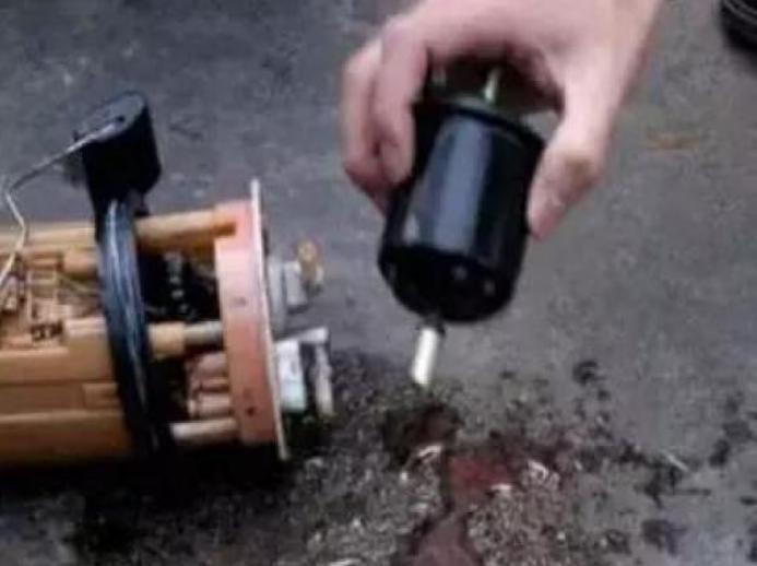 汽车油箱里进水了怎么办,汽车油箱进水了怎么处理