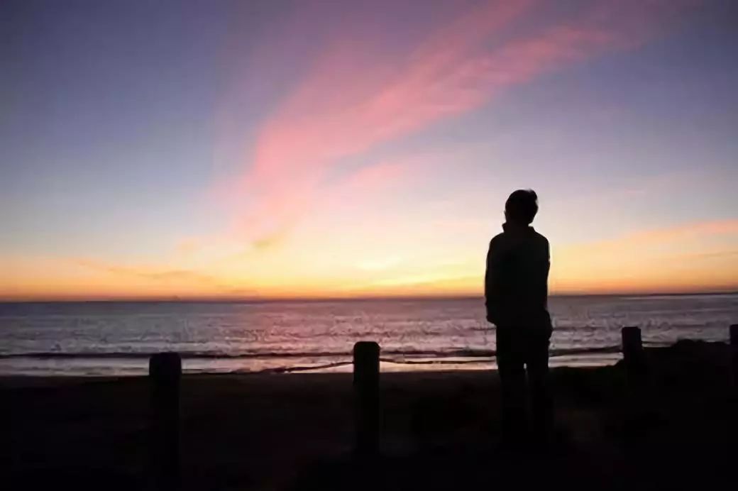 听一首民谣说一个故事,听一首民谣如同听一个故事