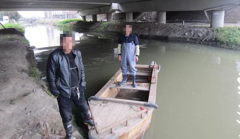 禁渔期内非法捕捞民警江边蹲守,禁渔期内严查非法捕捞