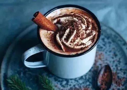 千亿咖啡市场大混战,连咖啡大批咖啡门店被曝关店