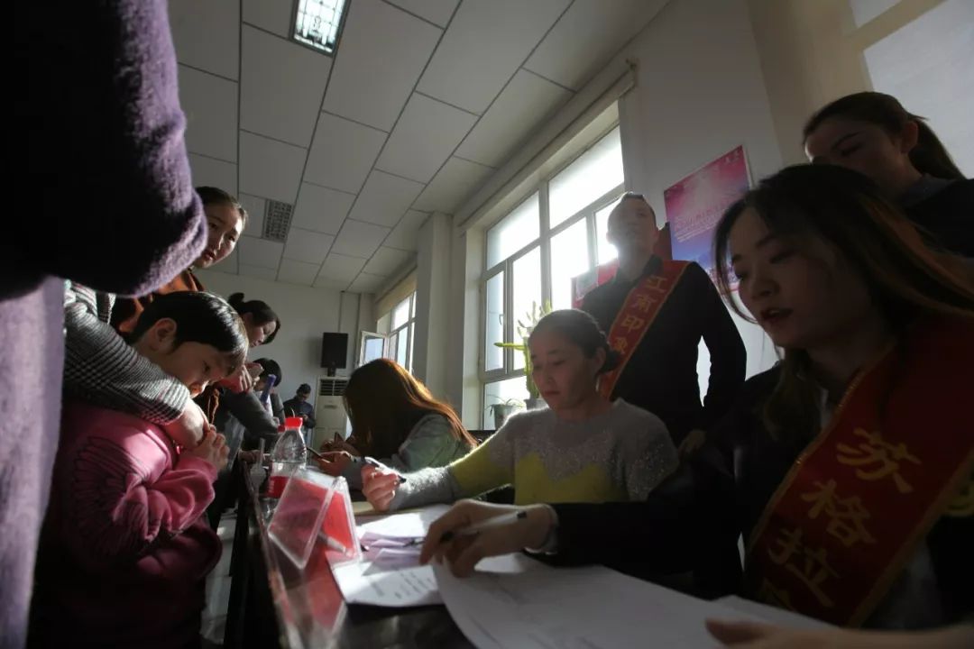 富裕县春风行动招聘会,博白春风行动现场招聘会