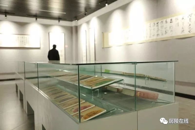 三十多年的藏书,珍藏40年的书