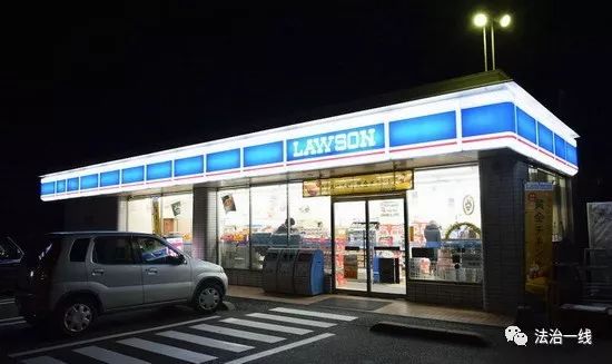 一男子在便利店骗东西,烟酒便利店诈骗案