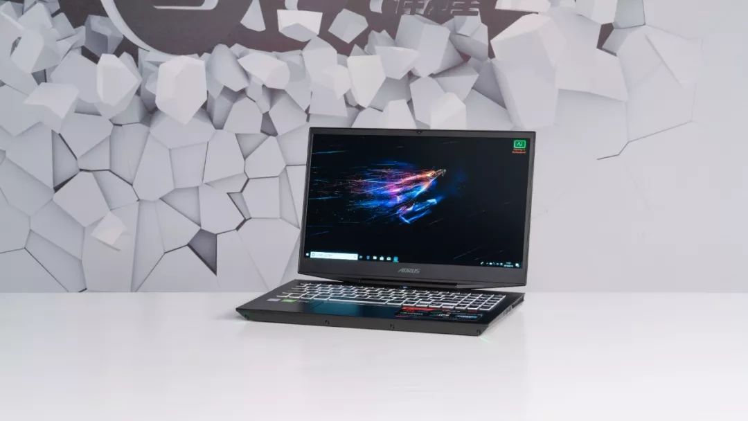 聊一款散热策略激进的雕牌游戏本