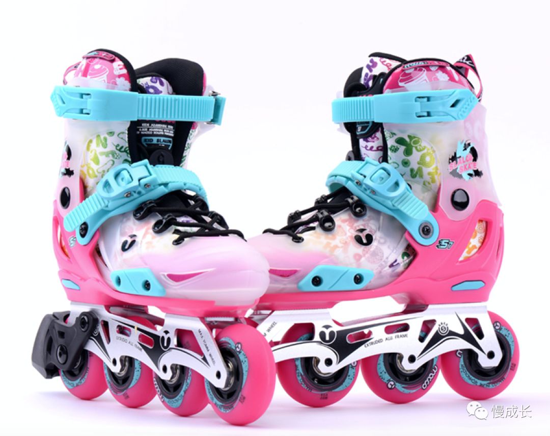 小孩学轮滑有什么好处,孩子学轮滑的好处